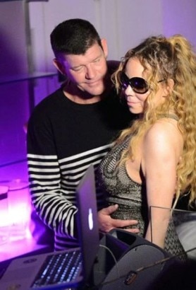 SEE PICS: Mariah Carey and fiancé James Packer HOT romance at a party!