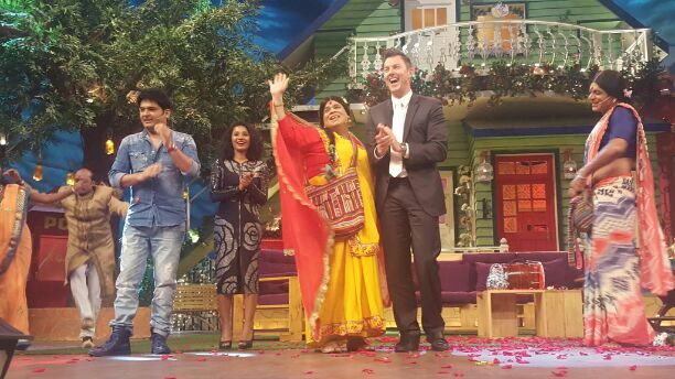 Former Cricketer Brett Lee MARRIES Santosh aka Kiku on The Kapil Sharma Show; SEE MORE Fun PICS!