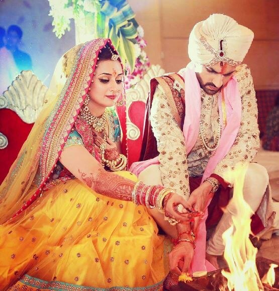 Watch Divyanka Viveks Full Wedding Song Rang Dey Out And It Will Make You Fall In Love 