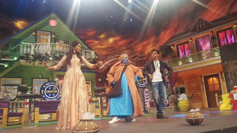 PHOTOS: 'Mohenjo Daro' stars Hrithik Roshan-Pooja Hegde on 'The Kapil Sharma Show' create a laughter riot!