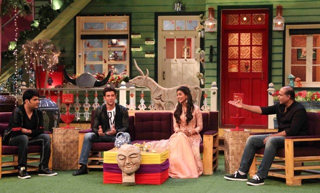 PHOTOS: 'Mohenjo Daro' stars Hrithik Roshan-Pooja Hegde on 'The Kapil Sharma Show' create a laughter riot!