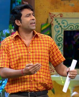 Chandan Prabhakar earns Rs 4-6 Lakhs per day (Credit: Daily Bhaskar)