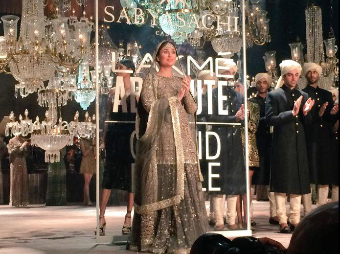 PICS & VIDEO: Kareena Kapoor gets EMOTIONAL as she walks at Lakme Fashion Week FINALE flaunting BABY BUMP!