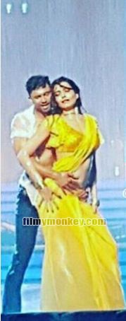 SIZZLING! Karishma Tanna redefines HOTNESS on ‘Jhalak’ with ‘tip tip barsa paani..’ dance; PICS & VIDEO!