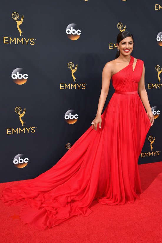 SEE PICS: Priyanka Chopra turns every head on the RED CARPET in a STUNNING crimson gown at Emmy Awards 2016!