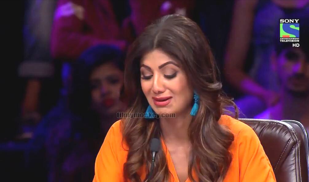 Shilpa Shetty CRIES & REVEALS an UNKNOWN Shocking FACT about her Birth!