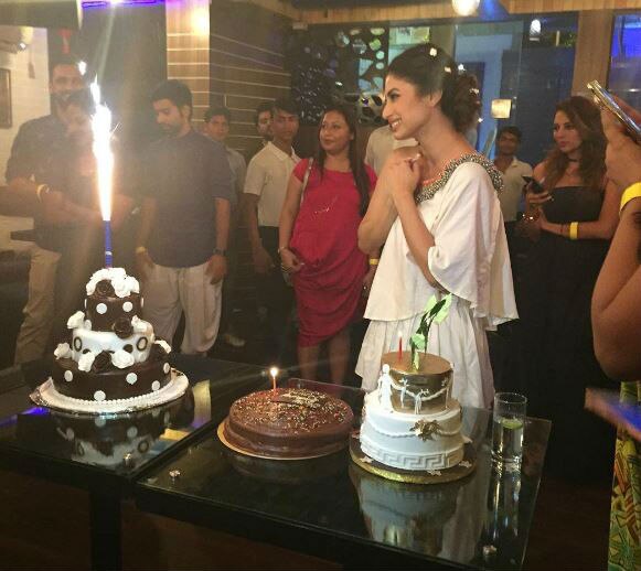 PICS & VIDEOS: Mouni Roy celebrates BIRTHDAY with boyfriend Mohit Raina, 'Naagin' co-stars and other TV stars!