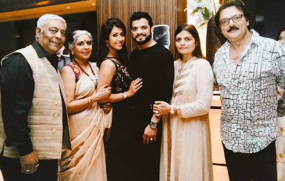 Karan Patel's REAL life mother-in-law Kiran Bhargava enters 'Yeh Hai Mohabbatein