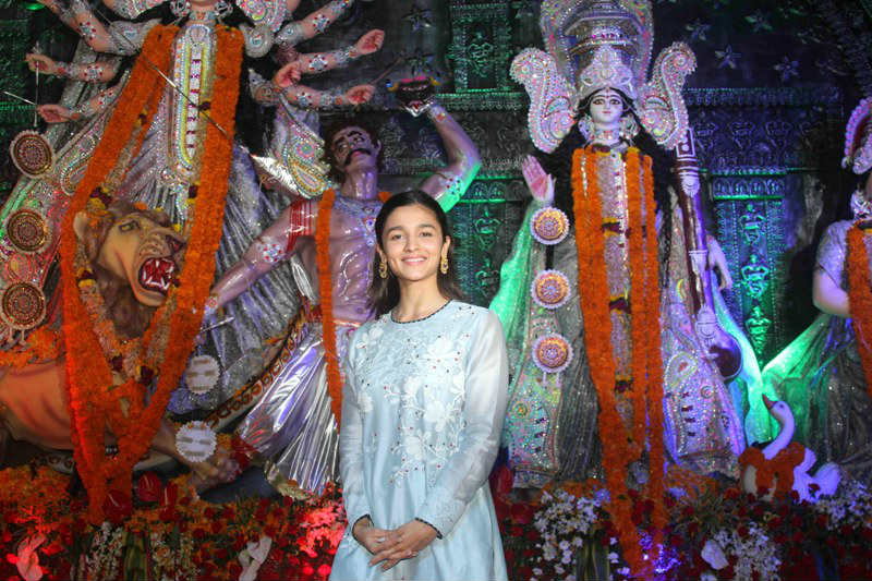 PHOTO GALLERY: Alia, Ranbir, Kajol, Sushmita, Bachchans & other Bollywood celebs celebrate Durga Puja