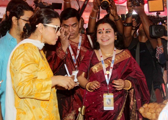 SEE PICS: Rani Mukerji's FIRST PUBLIC appearance post baby Adira's birth at Durga Puja pandal; Actress looked GORGEOUS in a PINK sari!