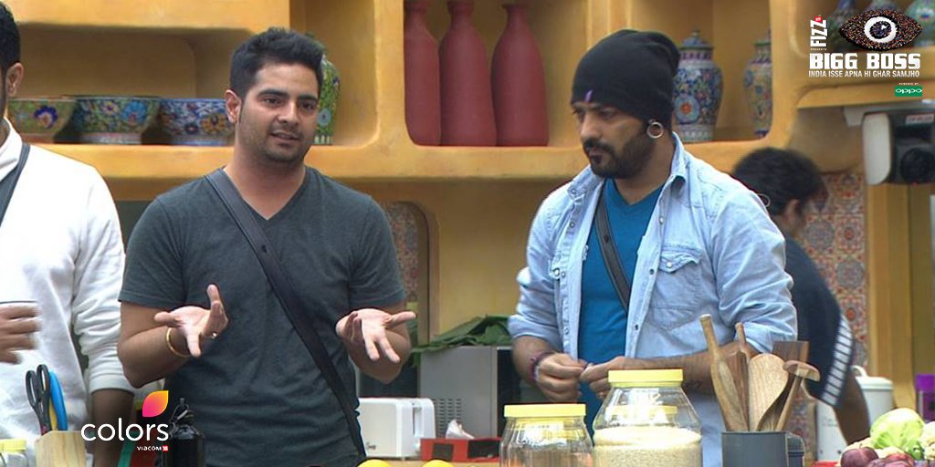 Bigg Boss 10: Manu Punjabi THREATENS 'Naksh' Rohan Mehra, FIGHTS with 'Naitik' Karan Mehra; WATCH IT!