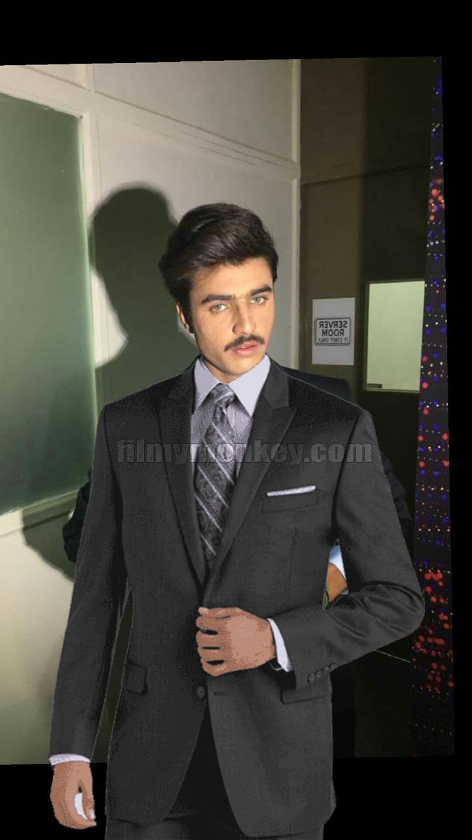 Wow! Blue-eyed Internet Sensation, 'chai-wala' Arshad Khan's MODELLING & behind-the-scene PICS!