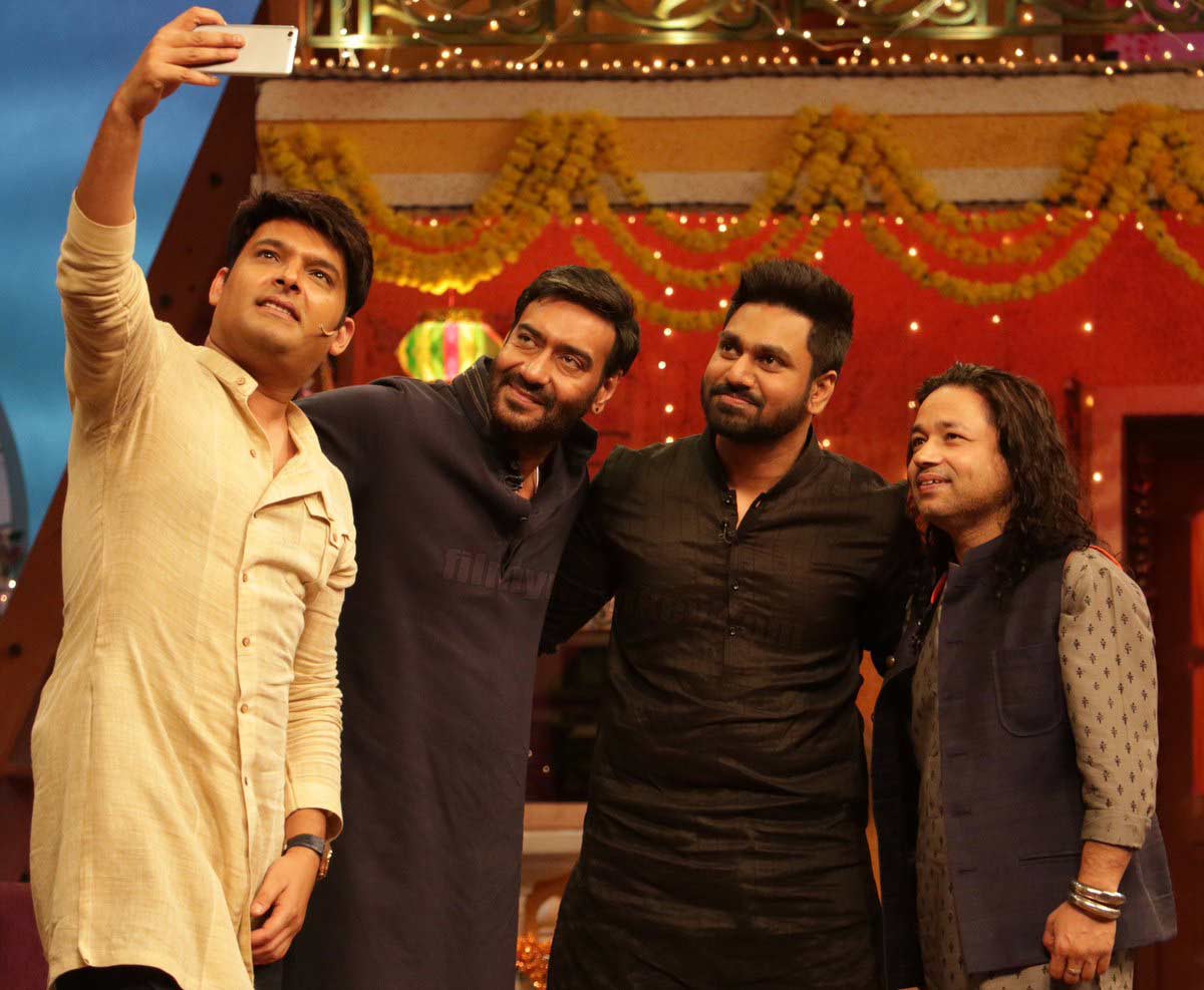 PHOTOS Ajay Devgn and Kajol shoot Diwali Special for The Kapil