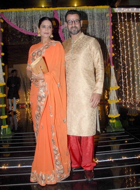 PHOTOS: Sunny Leone, Sonakshi, Sanjay Dutt & other Bollywood stars at Aamir Khan's star-studded Diwali Bash!