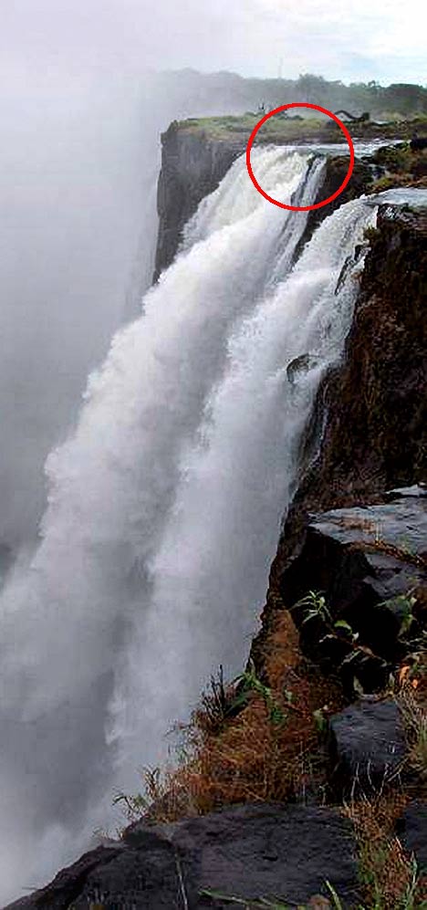 Devil's Pool at Victoria Falls (Pic source: Internet)