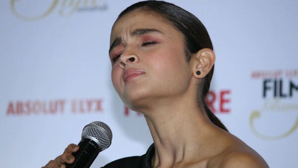 SEE PICS: Alia Bhatt's HOT CHIC avatar at the Absolut Elyx Filmfare Glamour And Style Awards cover launch!