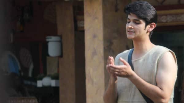 SHOCKING! Bigg Boss 10: Here's how Rohan Mehra got ELIMINATED in the MIDNIGHT EVICTION process last night!
