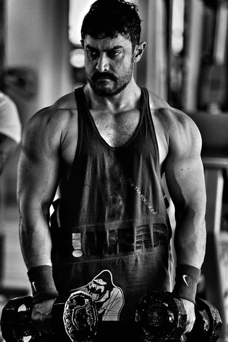 PERFECTIONIST Aamir Khan went through 'dramatic body transformation' for 'Dangal'!