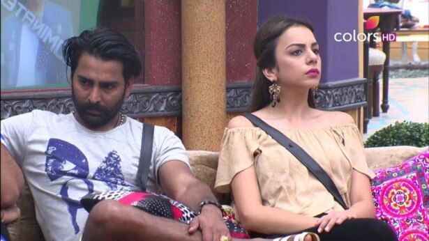 VIDEO: 'Bigg Boss 10' contestants Manveer Gurjar DANCING with Nitibha Kaul!