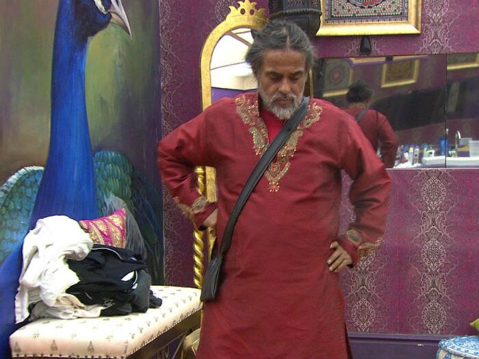 Bigg Boss 10: Swami Om THREATENS to SHUT the show for a SHOCKING reason!