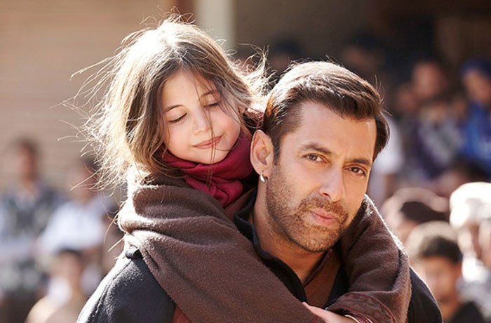 IN PICS: After Bajrangi Bhaijaan's Munni, Salman Khan introduces little co-star from 'Tubelight