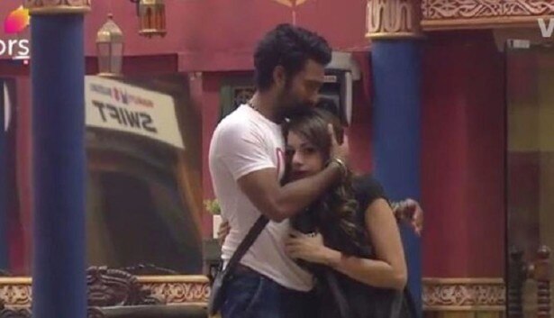 Bigg Boss 10: Not someone like Nitibha Kaul, Manveer Gurjar's family wants a 'gharelu' bride for him!