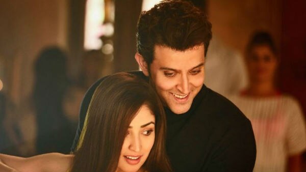 Hrithik Roshan-Yami Gautam's 'Kaabil' crosses Rs 100 crore at box office!