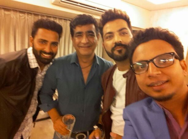 BB 10 buddies Manu Punjabi, Manveer Gurjar REUNITE; Soon to come on TV again! WATCH!