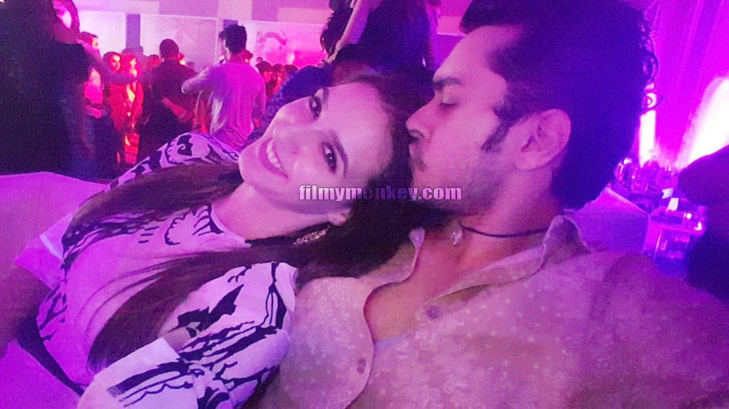 BB 9 contestant Rishabh Sinha DATING foreign beauty Matilda Petrovic! SPOTTED KISSING & getting COZY!