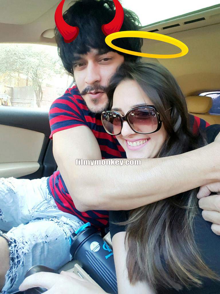 BB 9 contestant Rishabh Sinha DATING foreign beauty Matilda Petrovic! SPOTTED KISSING & getting COZY!