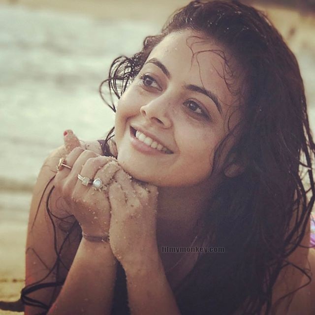 OMG! Saath Nibhana Saathiya's Gopi Bahu aka Devoleena Bhattacharjee undergoes LIP SURGERY!