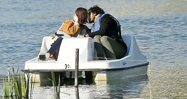 Indian origin actor Dev Patel spotted KISSING his Australian girlfriend Tilda Cobham!