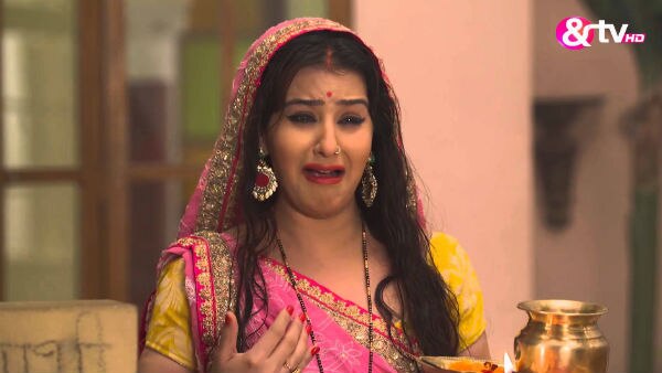 Bigg Boss 11' winner Shilpa Shinde aka Ex Angoori Bhabhi withdraws SEXUAL HARASSMENT case against 'Bhabi Ji Ghar Par Hain' producer!