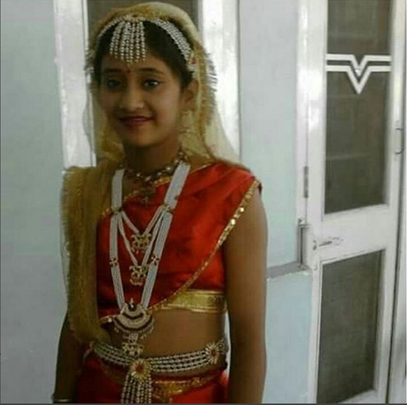 Shivangi Joshi aka Naira of 'Yeh Rishta Kya Kehlata Hai' looks LOVABLE in this THROWBACK childhood picture!