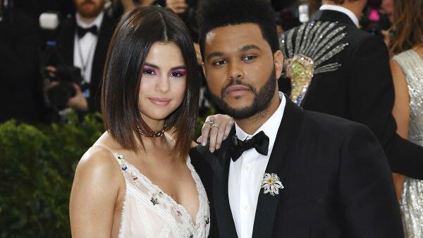 REALLY! Justin Bieber's EX Selena Gomez abandons family, career for boyfriend The Weeknd!