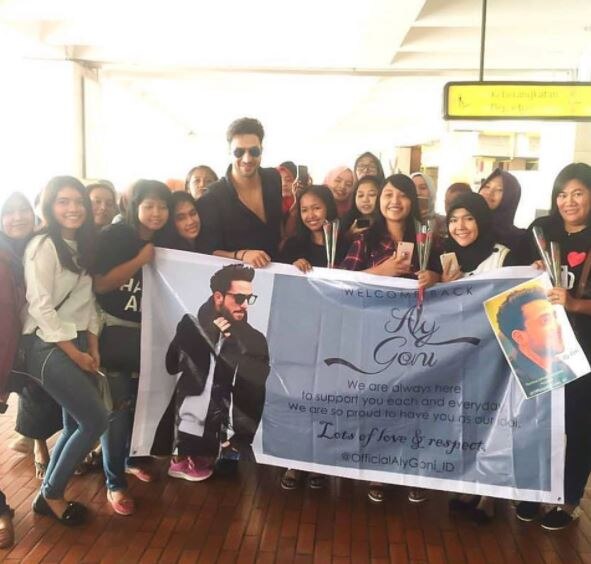 OMG! FEMALE FAN SLITS her wrist for 'Yeh Hai Mohabbatein' actor Aly Goni in Indonesia!