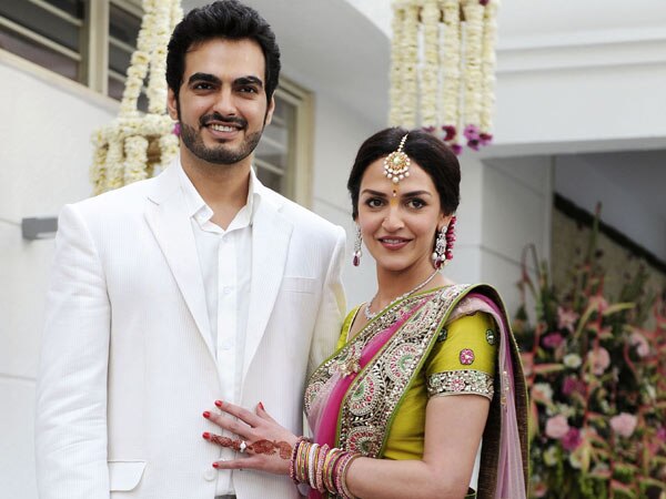 PREGNANT Esha Deol's rocking BABY MOON with hubby Bharat Takhtani in Greece!