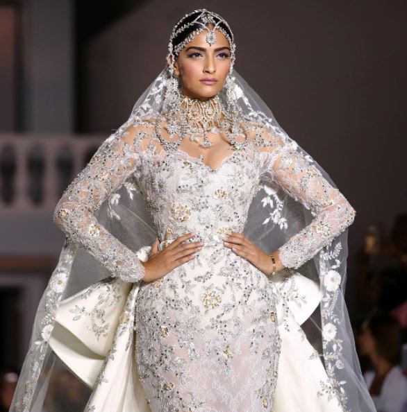 IN PICS: Sonam Kapoor makes her international debut at Paris Fashion ...