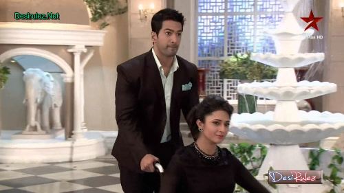 OMG! 'Yeh Hai Mohabbatein' actor Amit Tandon's MARRIAGE on the rocks! Couple living SEPARATELY!