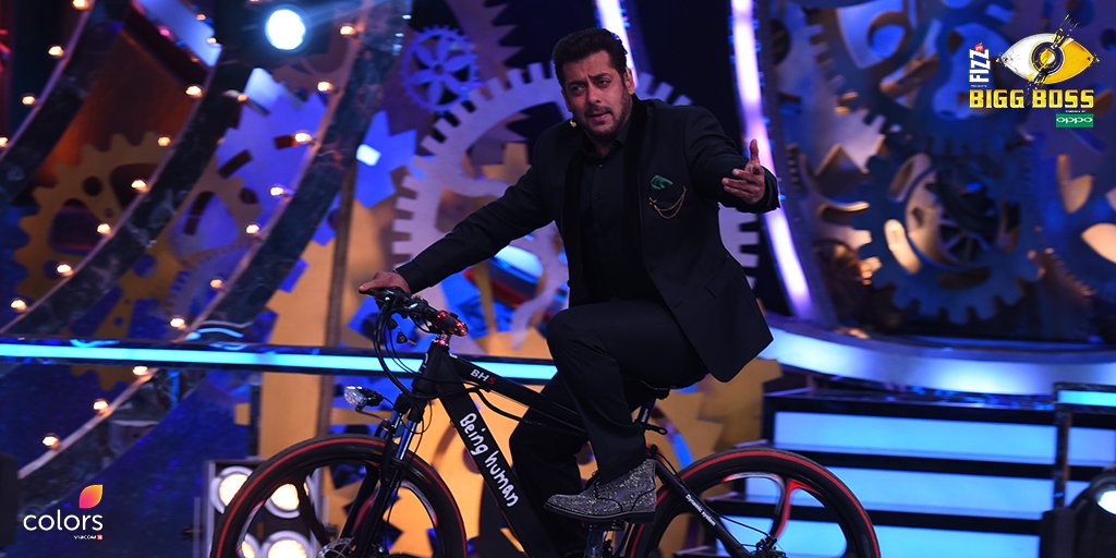 Salman Khan's 'Bigg Boss 11' KICK-STARTS with a bang; 6 CELEBS & 12 COMMONERS locked inside the house!