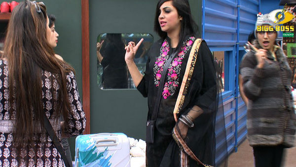 Bigg Boss 11, Day 10: CAT-FIGHT in the house begins as Arshi Khan calls Sapna 'Nachnewali'; Hiten picks the wrong queen & is out of the captaincy task!