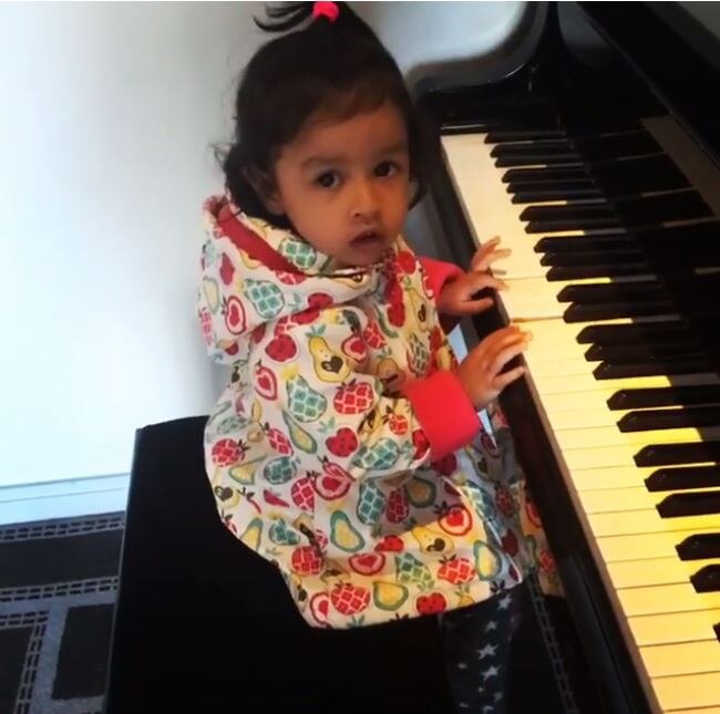 This VIDEO of MS Dhoni’s daughter Ziva singing a Malayalam song is going VIRAL and is just too cute!