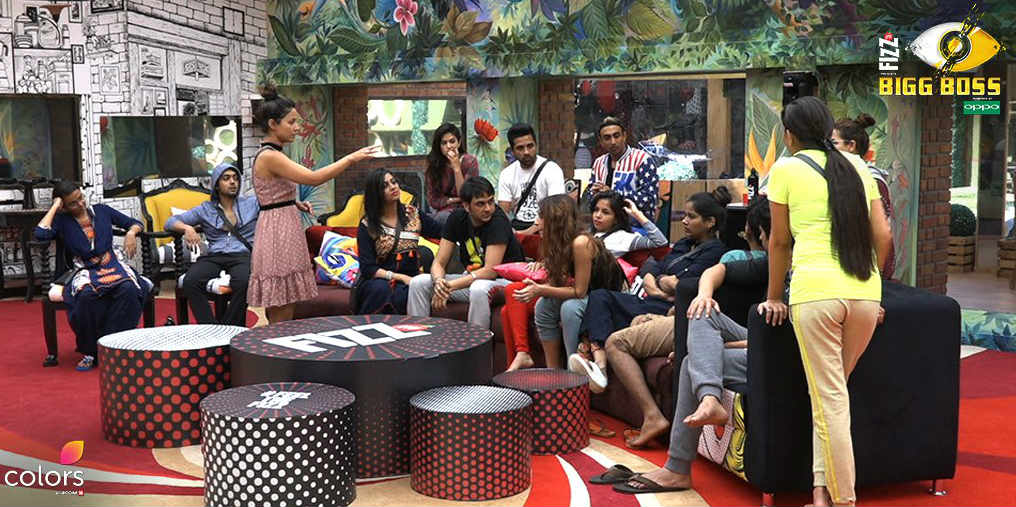 Bigg Boss 11, Day 25: Dhinchak Pooja, Arshi & Akash land in JAIL; Puneesh & Bandgi get COZY in night over pillow talk session!