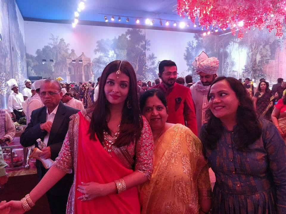 Watch: Aishwarya-Abhishek and their daughter Aaradhya shake a leg with the baraat at a family wedding!INSIDE PICS