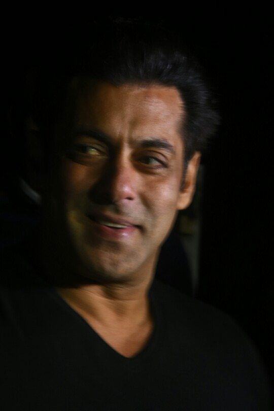 Bollywood's 'Sultan' Salman Khan turned a year older today (December 27) and the party started at midnight itself!   