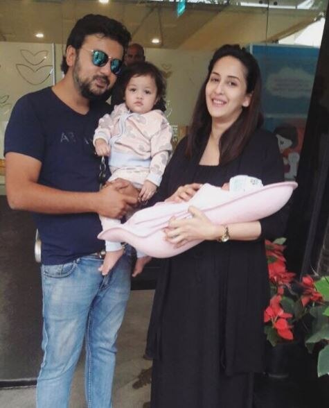 WATCH: TV actress Chahatt Khanna chilling in pool with her hubby & baby girl is too adorable for words!