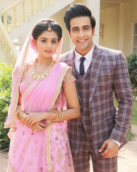 Jiji Maa' leads Dishank Arora and Tanvi Dogra DATING each other? Here's the TRUTH!