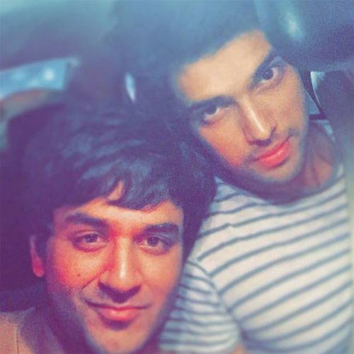 Vikas Gupta & Parth Samthaan PATCH-UP as they DANCE TOGETHER & pose for pics too!