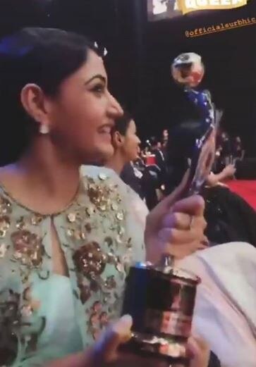 Gold Awards 2018 winners list: Jennifer, Nakuul, Hina, Mouni & others posing with their trophies!