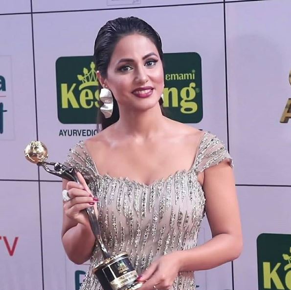 Gold Awards 2018 winners list: Jennifer, Nakuul, Hina, Mouni & others posing with their trophies!